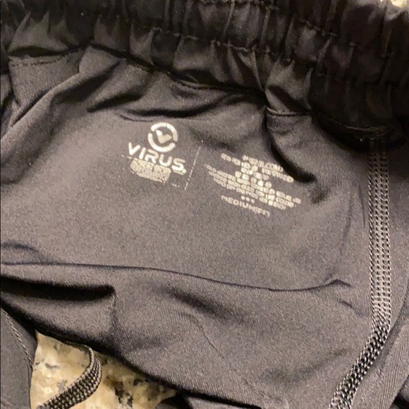 Virus Performance Shorts - Picture 3 of 5